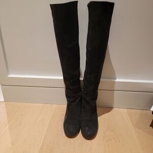 STUART WEITZMAN BLACK SUEDE KNEE HIGH BOOTS